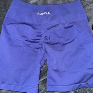 Size LARGE workout shorts